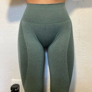 NVGTN FOREST GREEN CONTOUR LEGGINGS